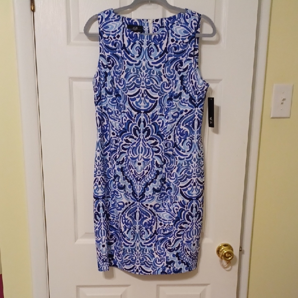 AGB Sz 12, NWT, Classic, Sleeveless Blue, and White Patterned Dress.